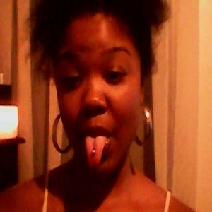 Meet your Posher, Kaneshia